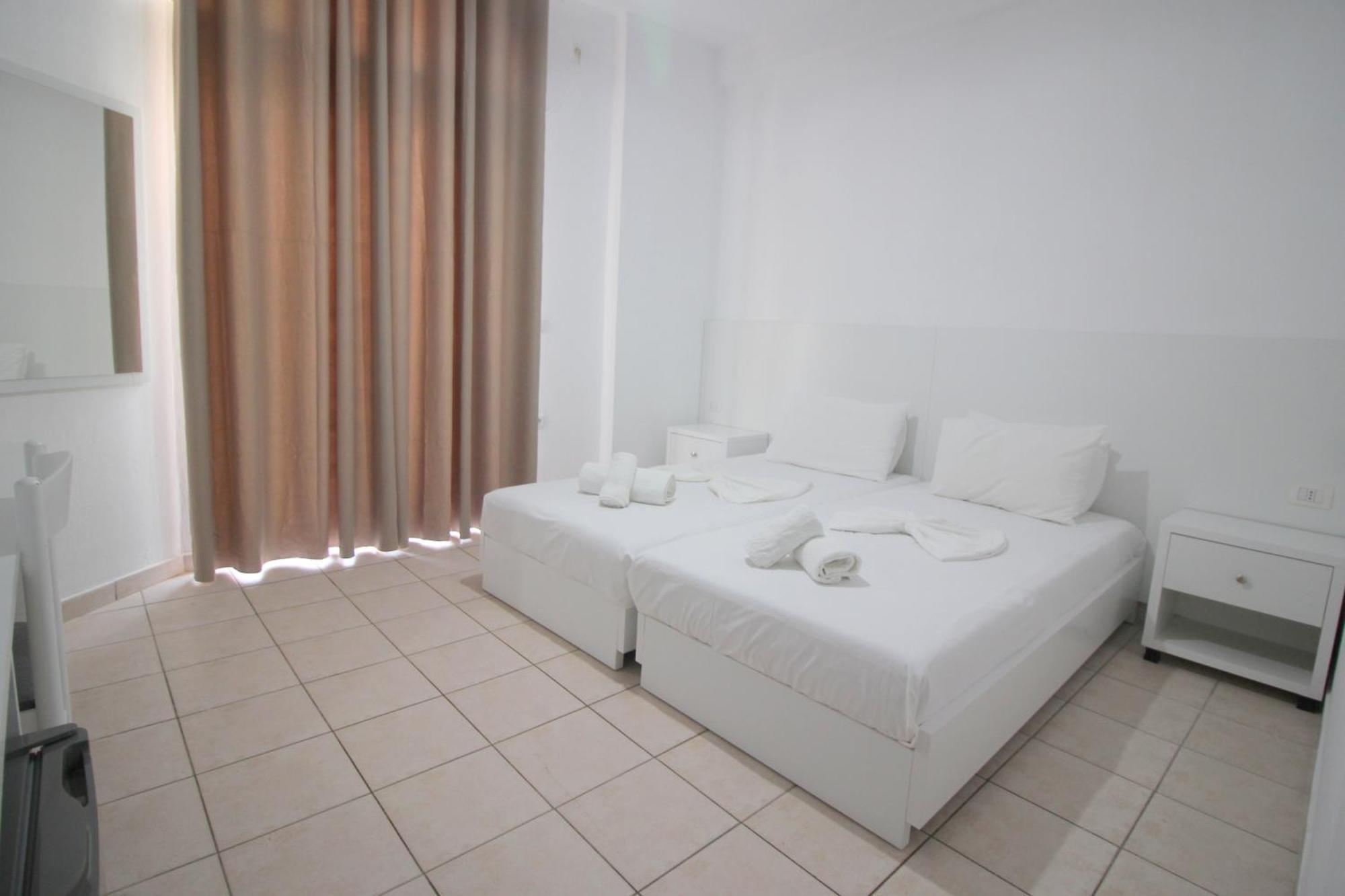 Ceka Hotel